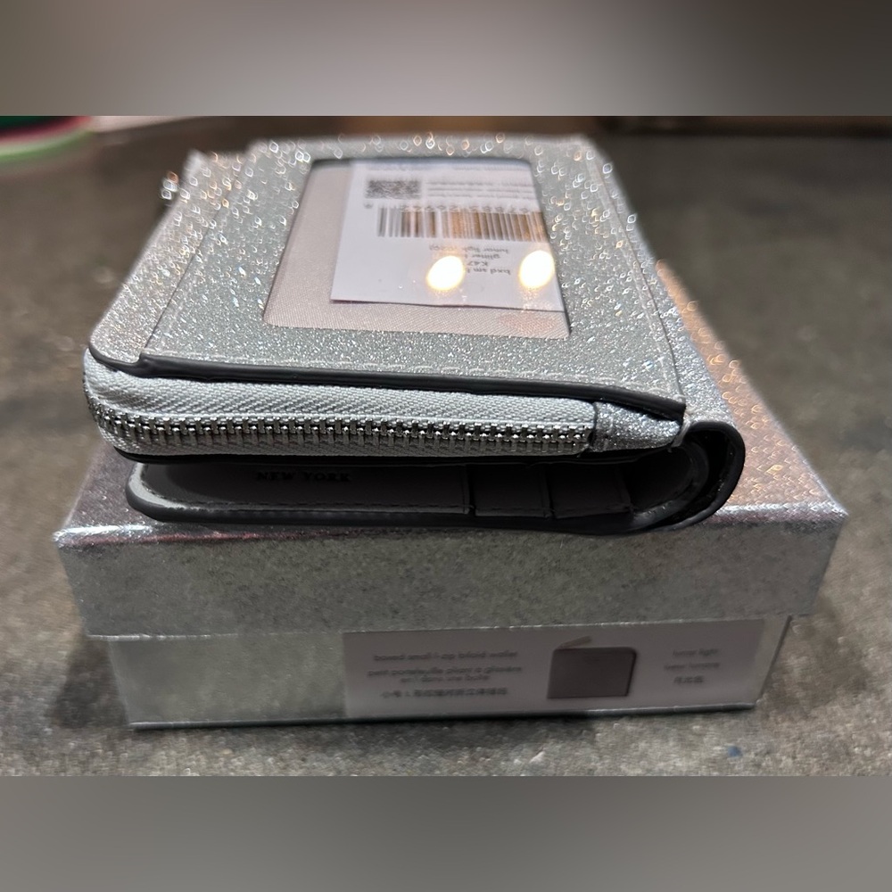 Kate Spade Small Billfold Silver Glitter Wallet - Picture 10 of 10